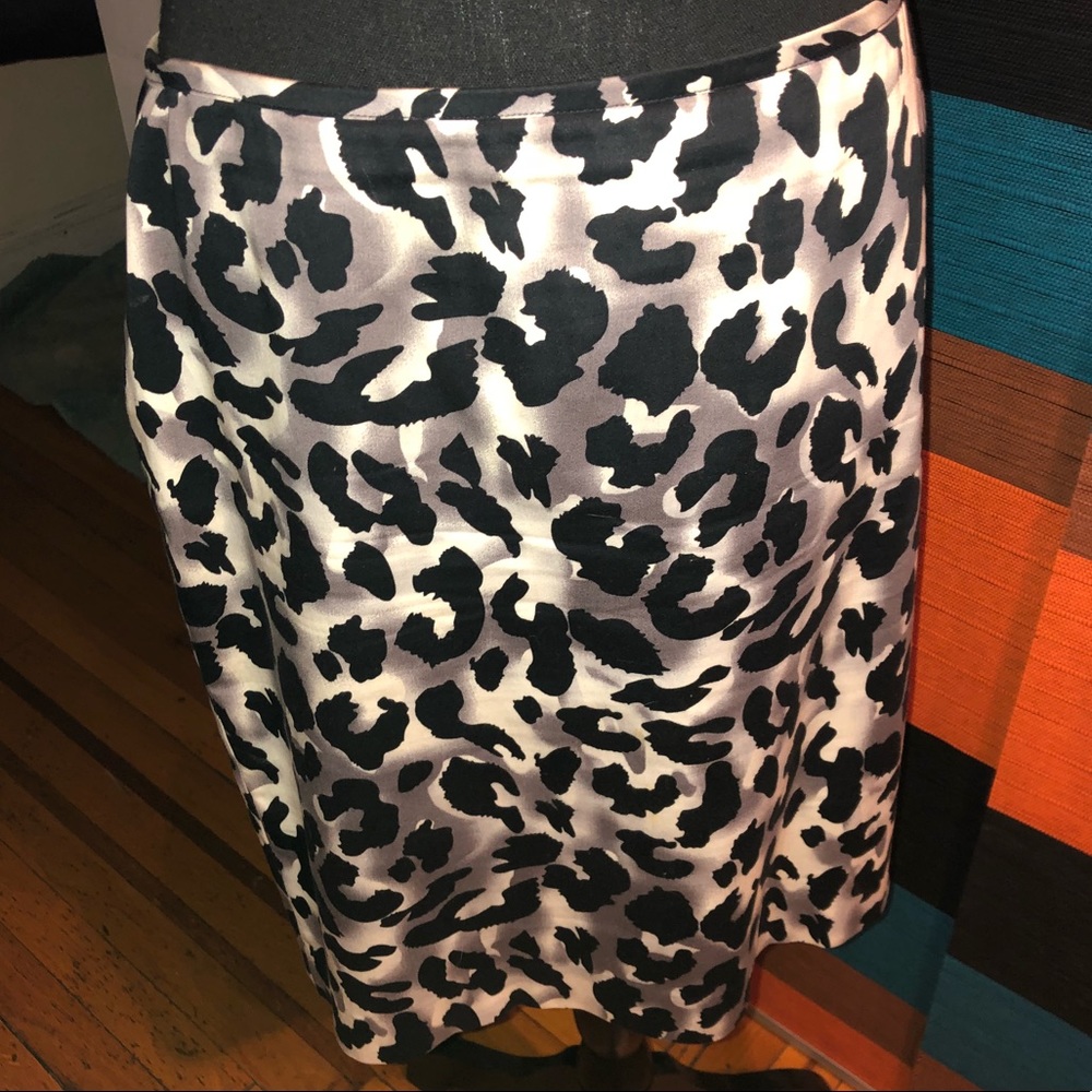 Cache Black/Grey Leopard Print Skirt